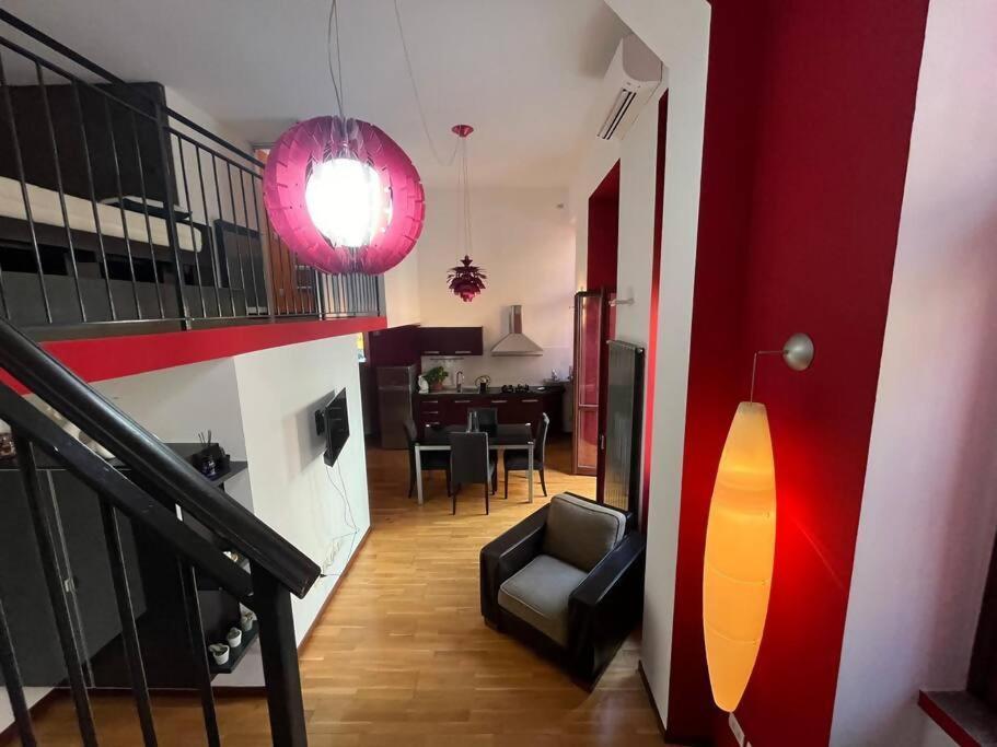 Pop Loft Self Check In & Free Wifi